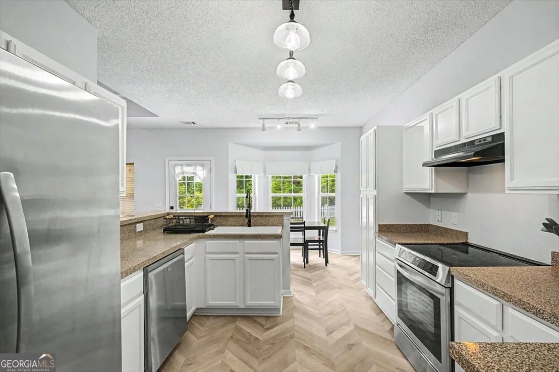 Photo of 512 Amsonia Circle