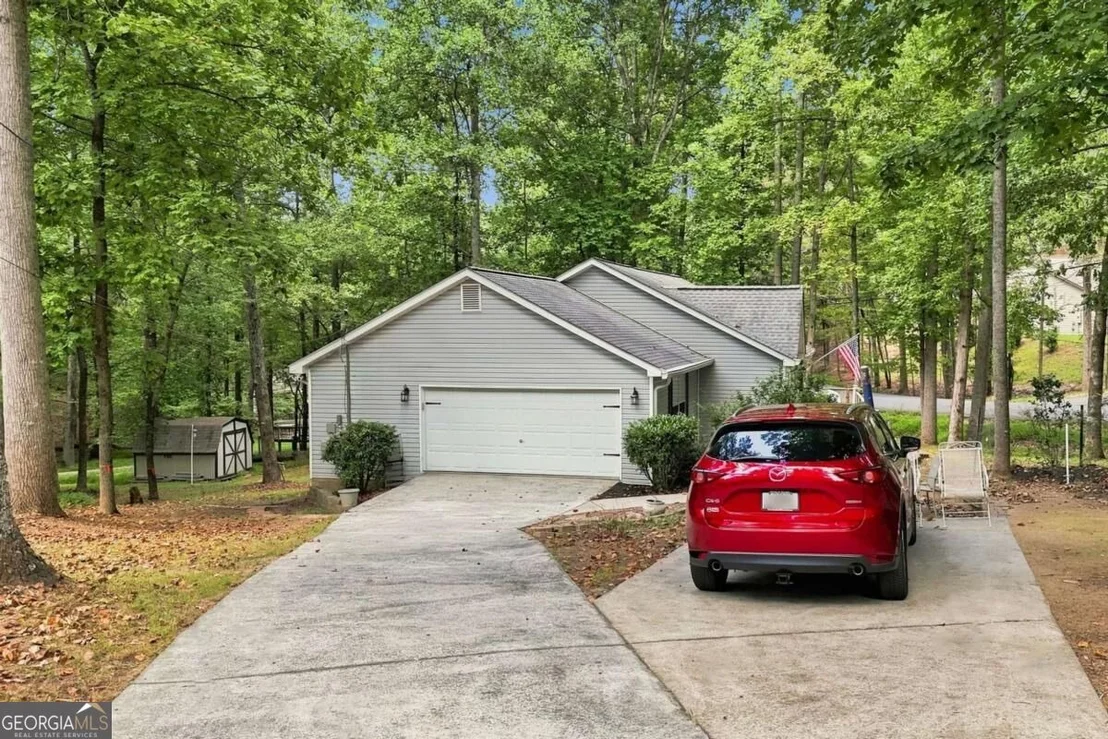 Photo of 177 Pinebrook Drive