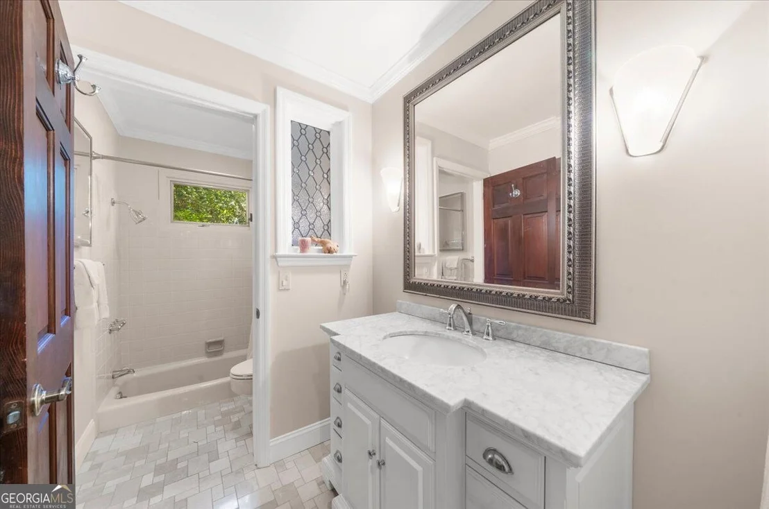 Photo of 7865 Robin Road