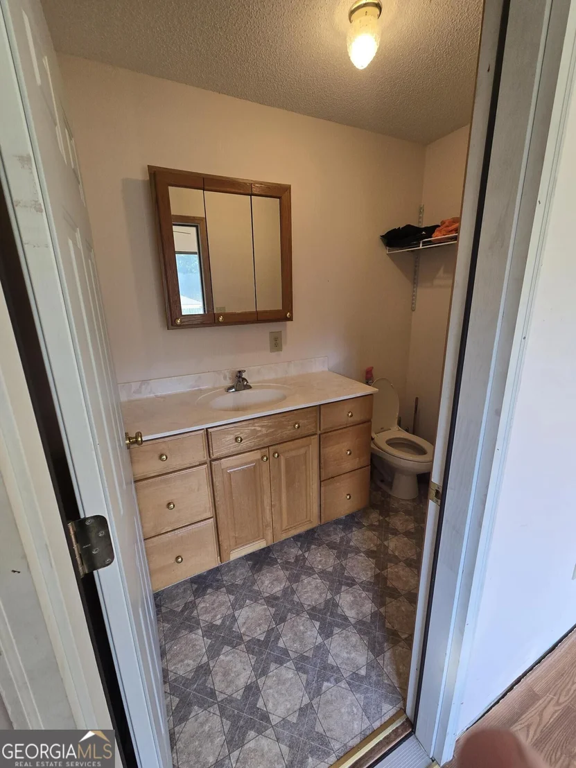 Photo of 1277 Bob Hammond Road