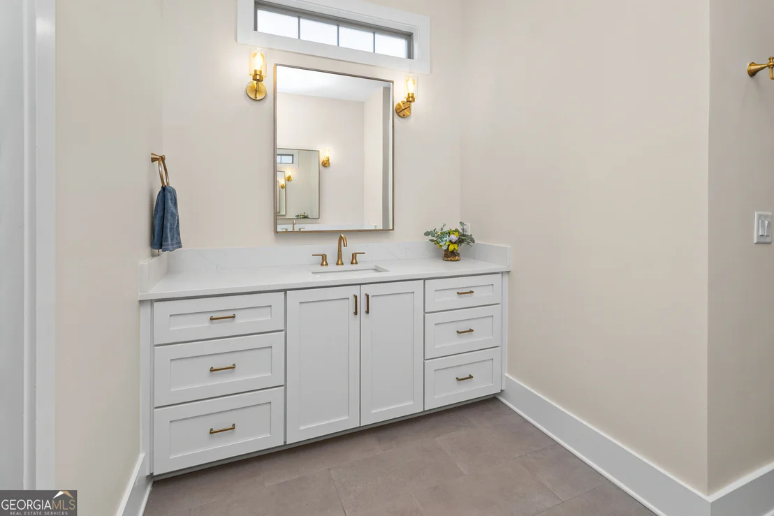 Photo of 220 Arbor Garden Circle