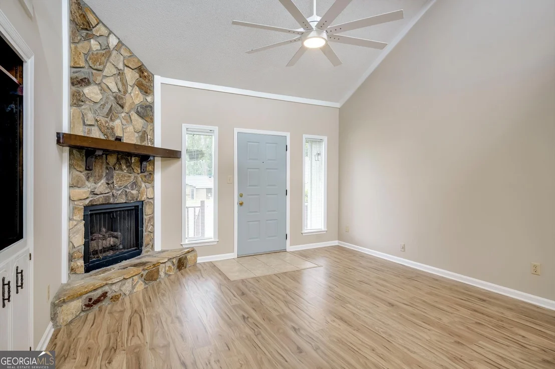 Photo of 353 Stagecoach Way