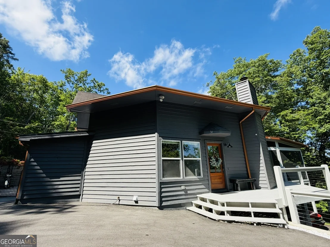 Photo of 74 Valley Drive