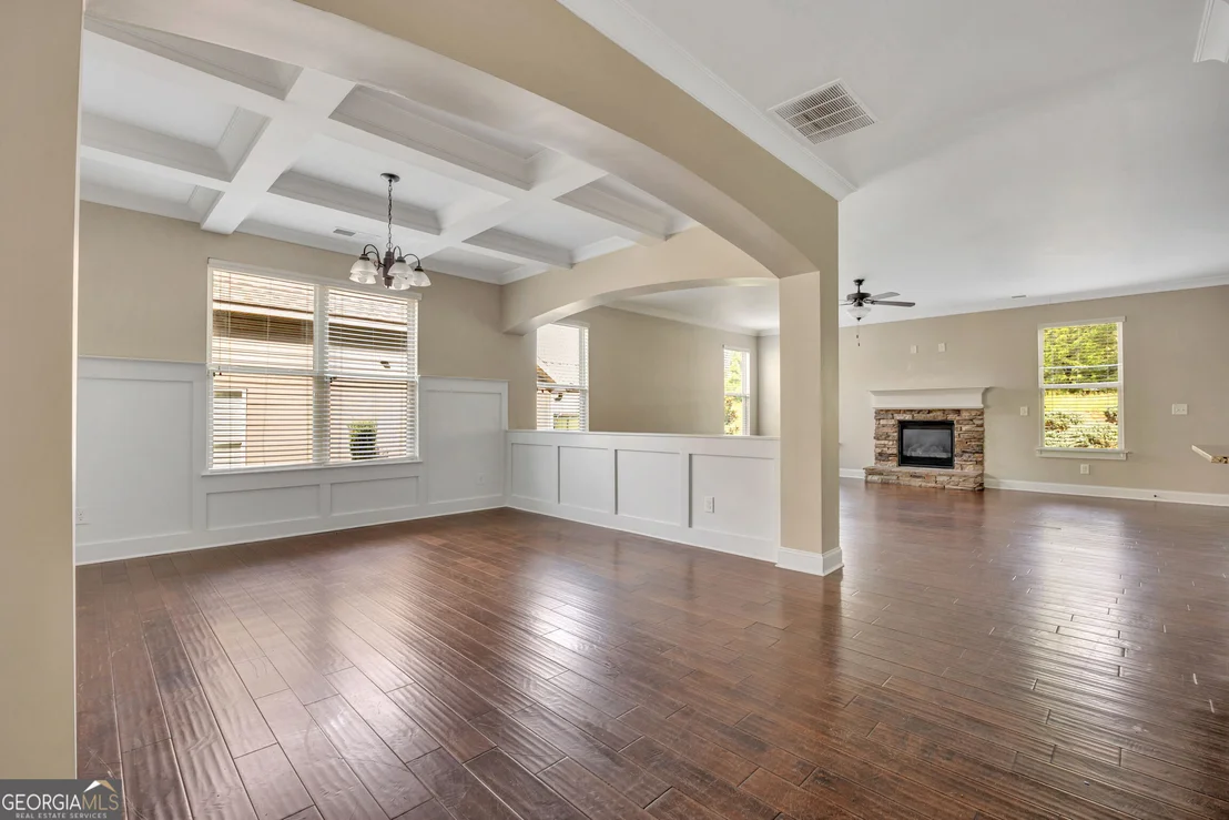 Photo of 910 Southfork Drive