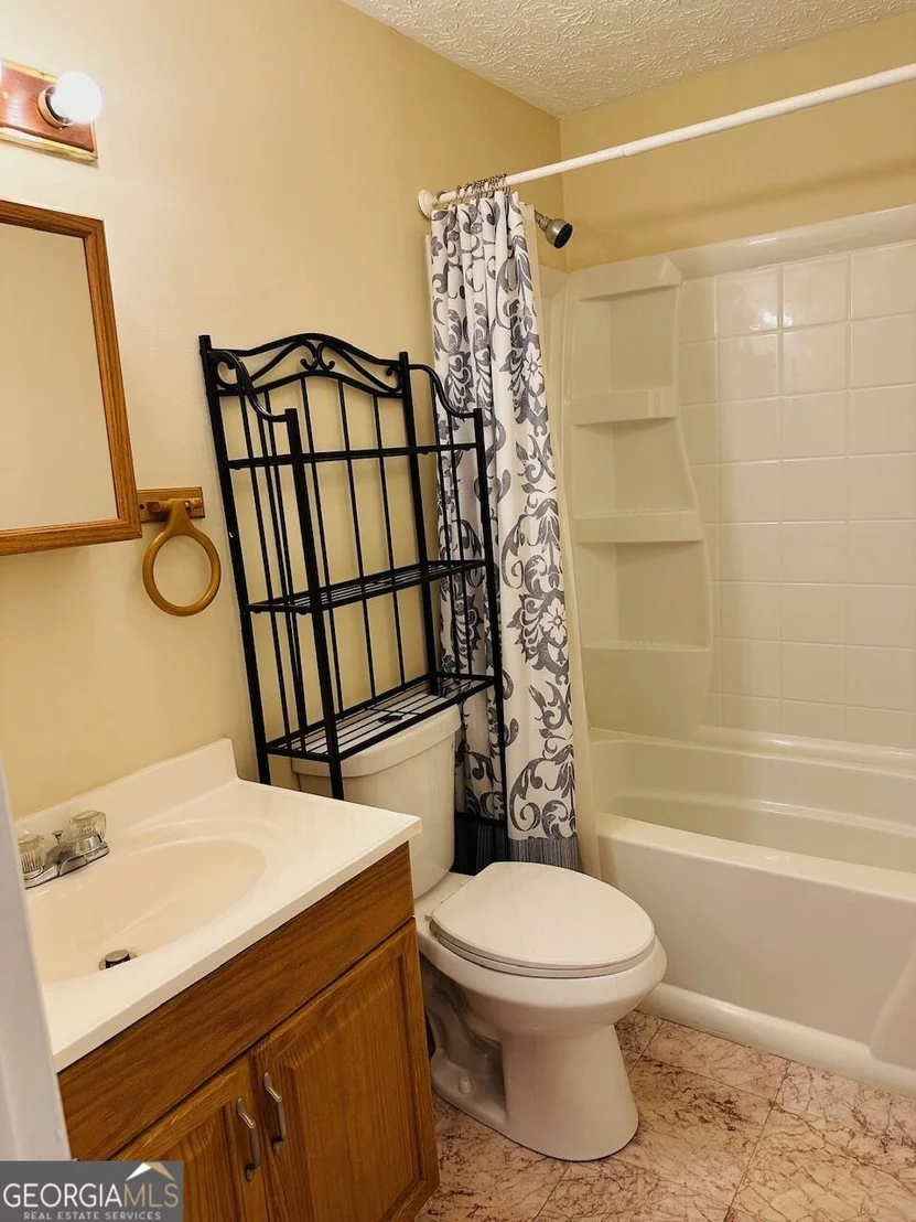 Photo of 115 W Pyne Drive