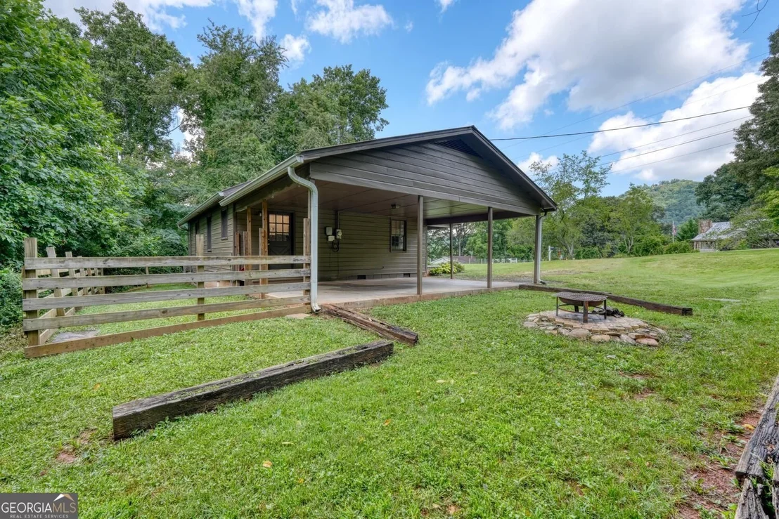 Photo of 723 Bugscuffle Road