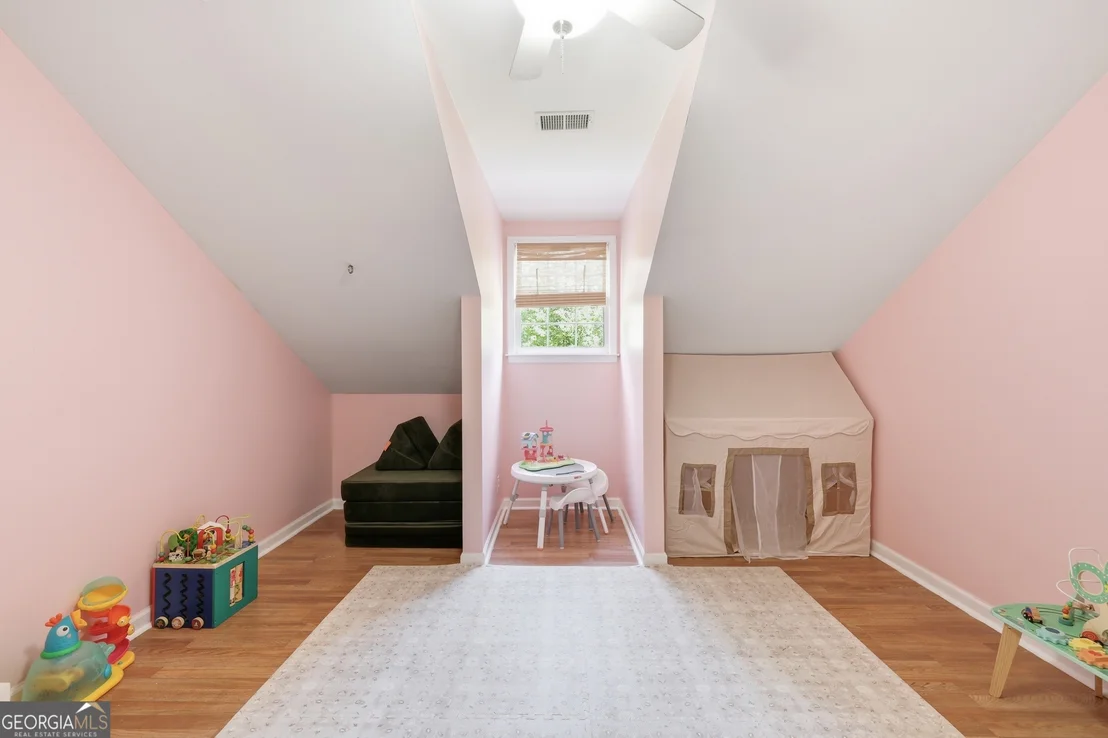 Photo of 579 Wesley Circle