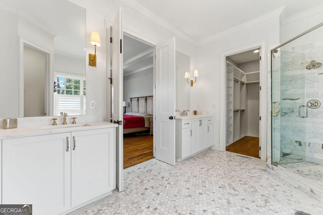 Photo of 1205 Oldfield Road