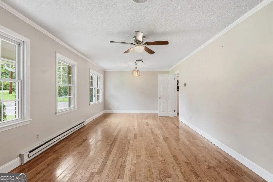 Photo of 128 Scott Circle