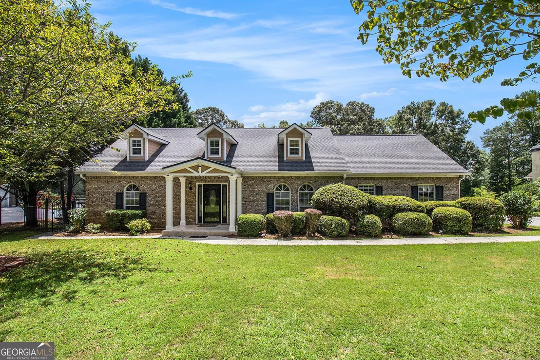 Photo of 96 Pointe View Court