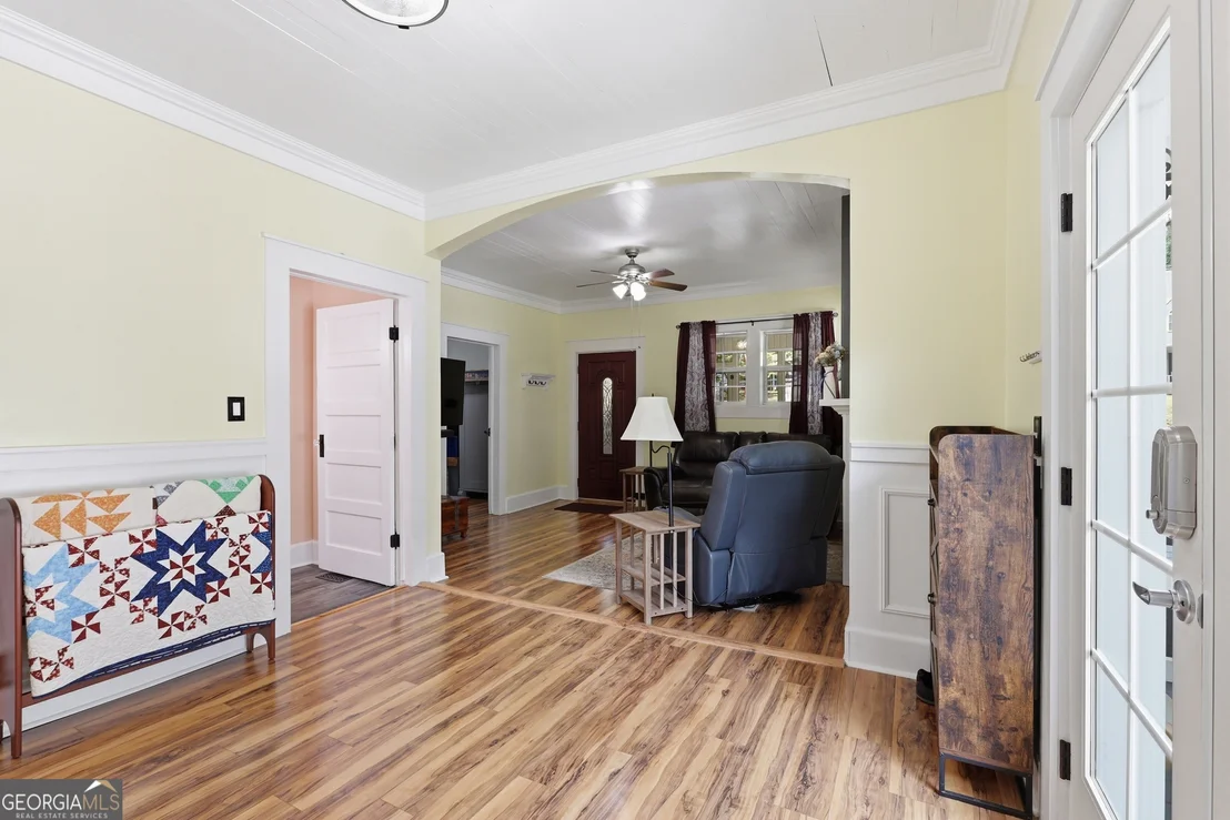 Photo of 407 Cedar Avenue