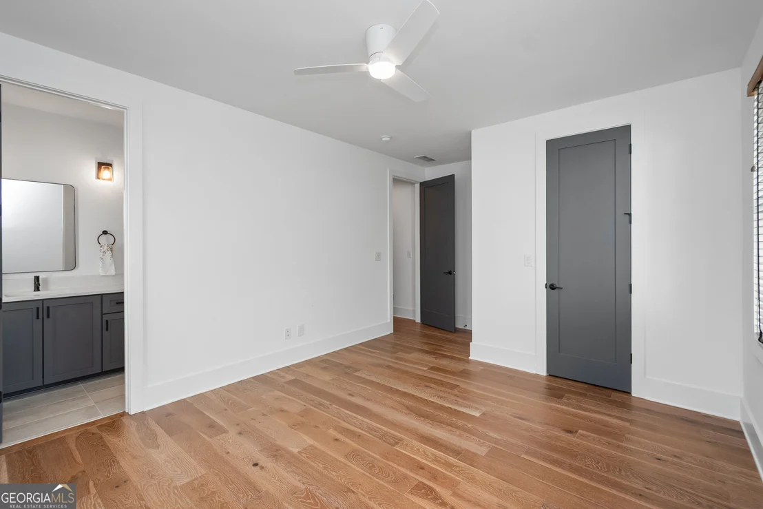 Photo of 220 Arbor Garden Circle
