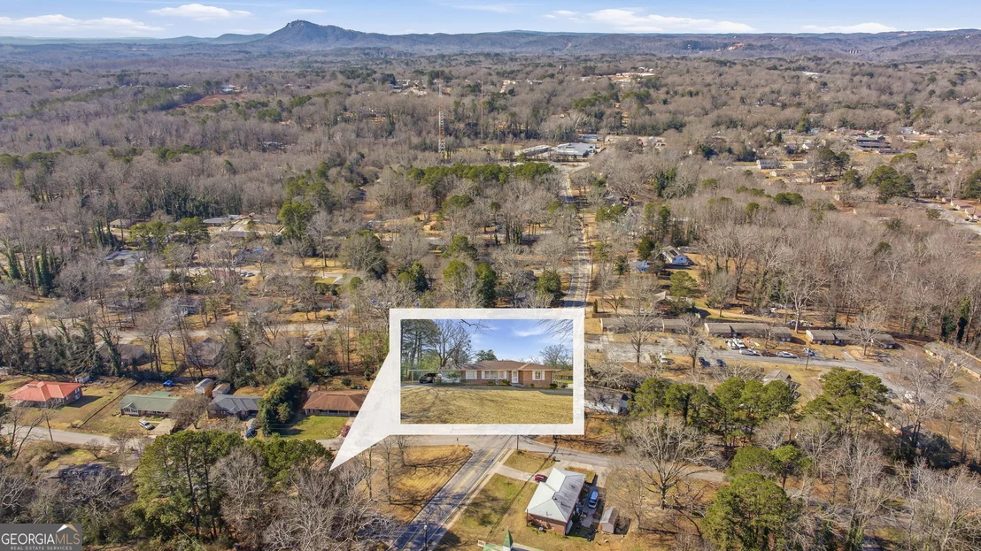 Photo of 27 Hilltop Lane