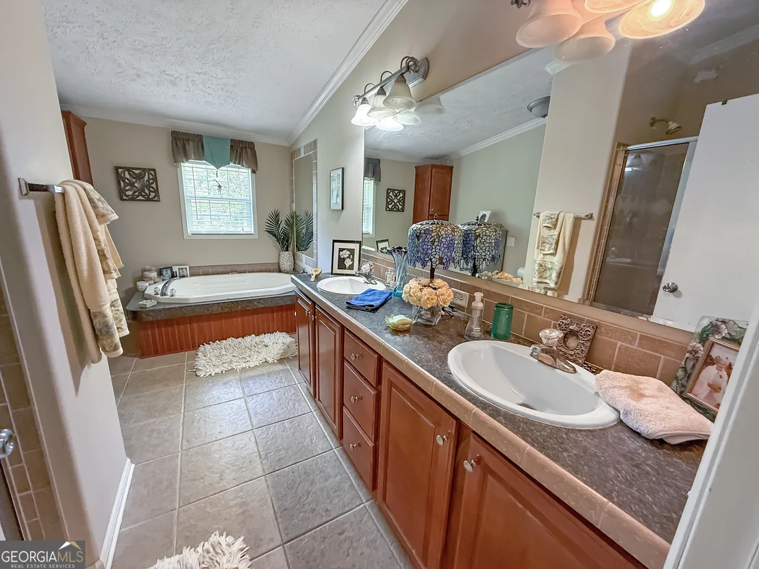 Photo of 266 Pioneer Trail