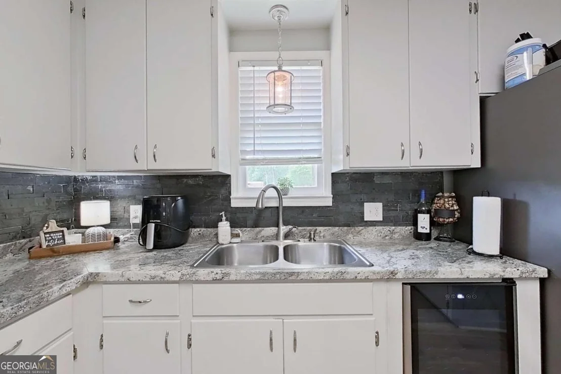 Photo of 1014 Robin Drive