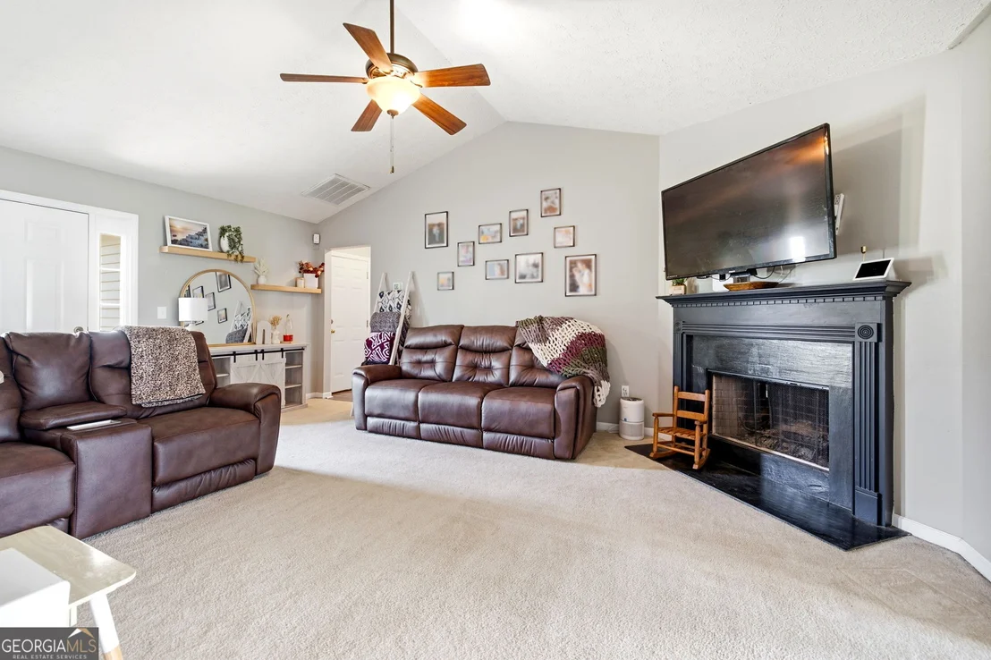 Photo of 121 Crest View Drive
