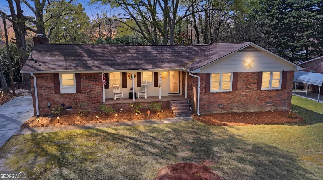 Photo of 326 Remsdale Road