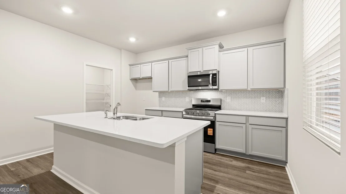 Photo of 454 Abbott Road