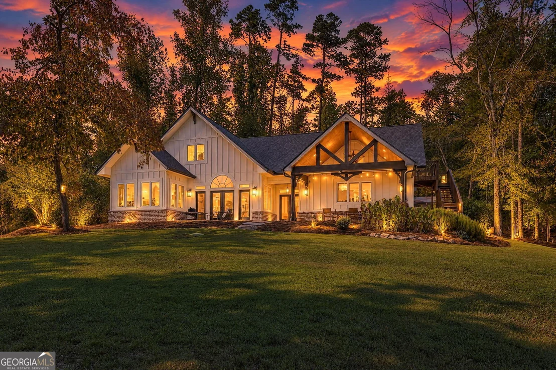 Photo of 451 Mayo Road