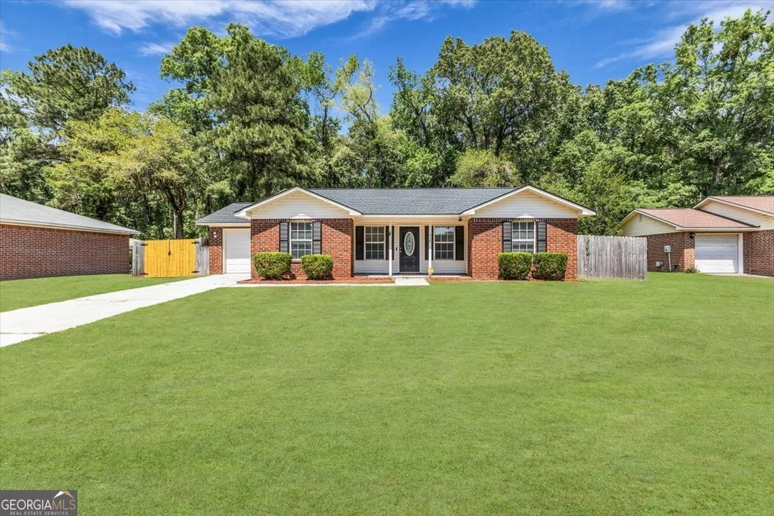 Photo of 418 Garden Acres Way