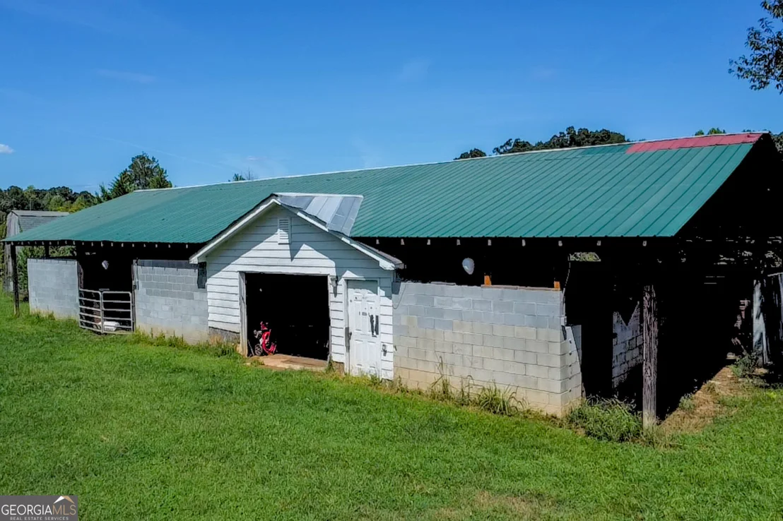 Photo of 383 Jones Road
