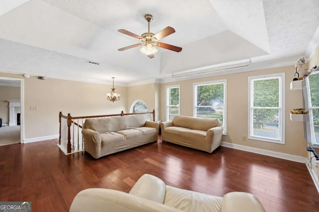 Photo of 1490 Chalet Circle