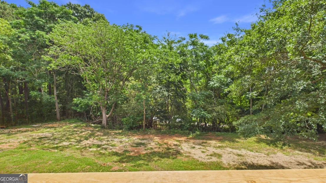 Photo of 450 E End Road