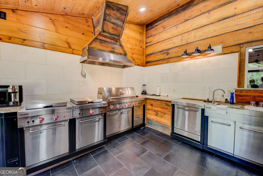 Photo of 141 Flying Ranch Drive