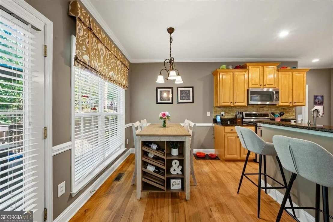 Photo of 920 Huntcliffe Drive