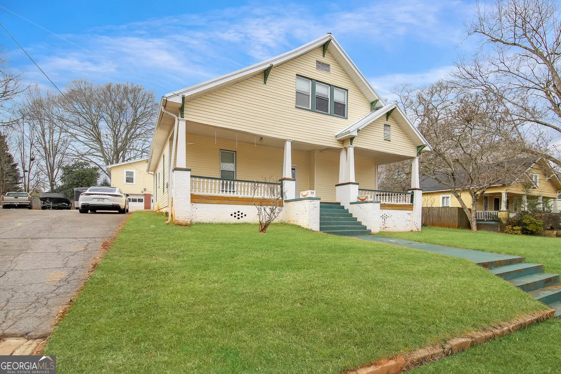 Photo of 304 Boulevard