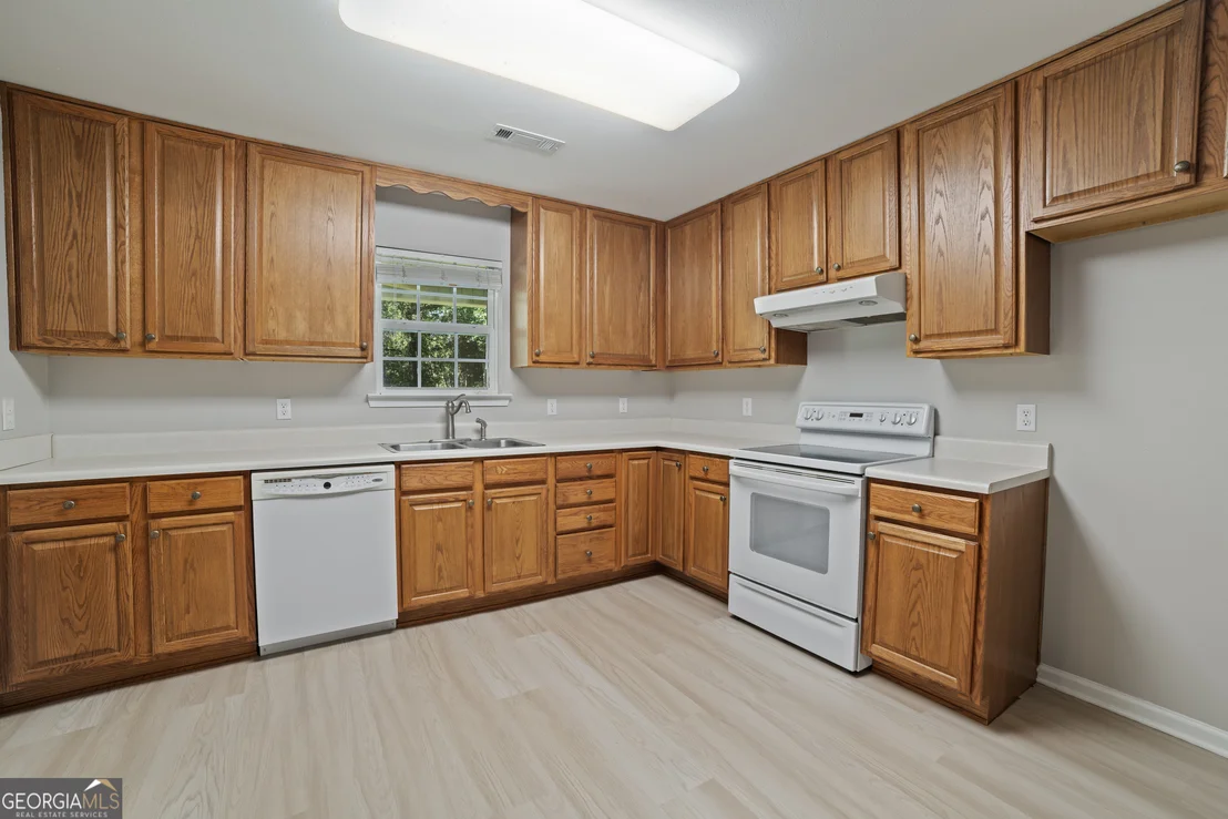 Photo of 2116 Dot Harvey Road