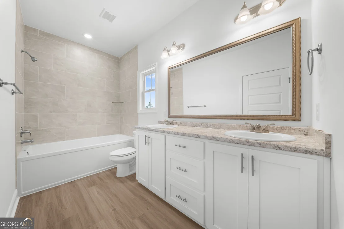 Photo of Unit LOT184 at 662 Belfast Loop