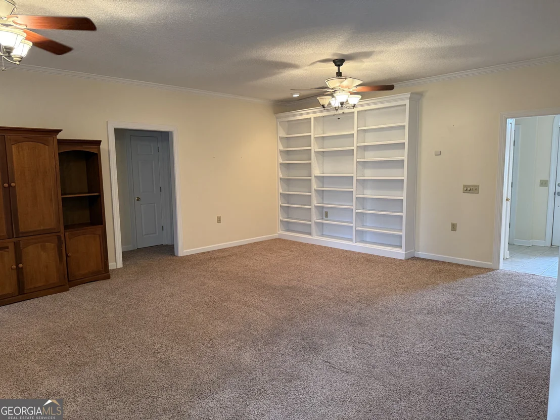 Photo of 102 Oak Circle