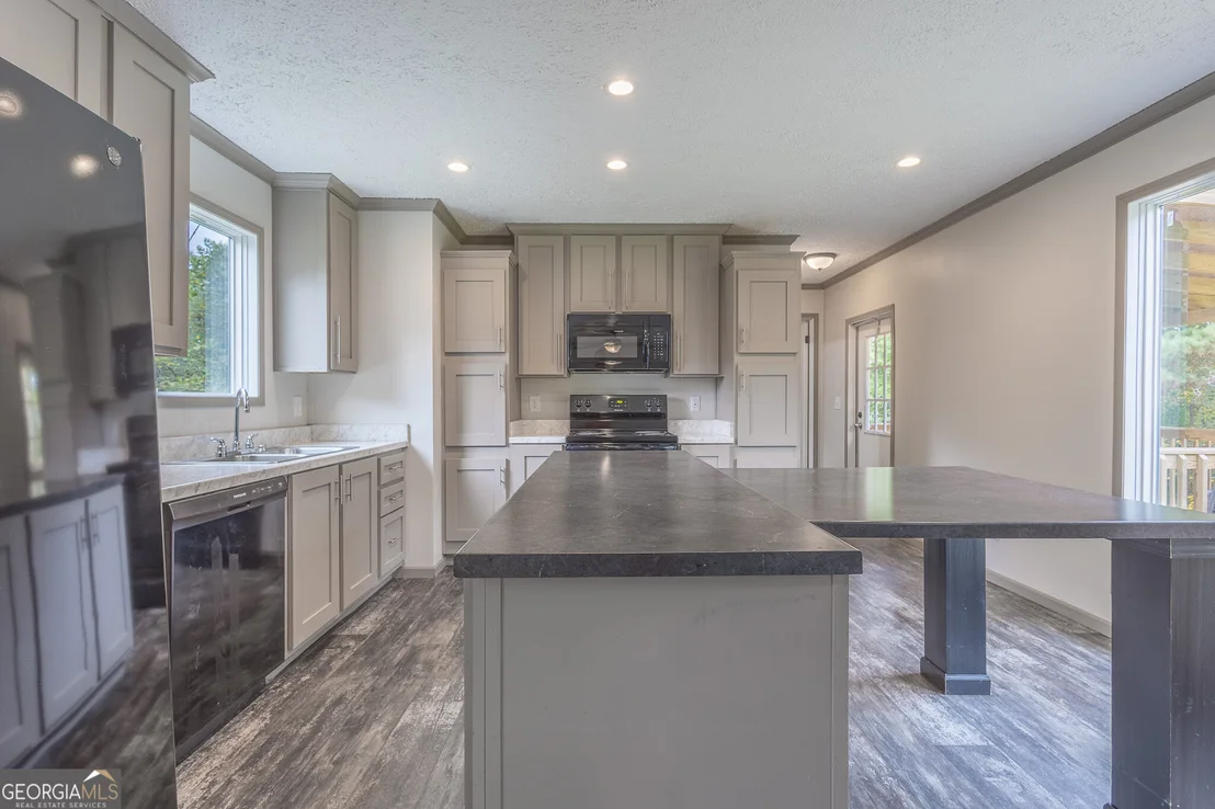 Photo of 2569 County Road 5