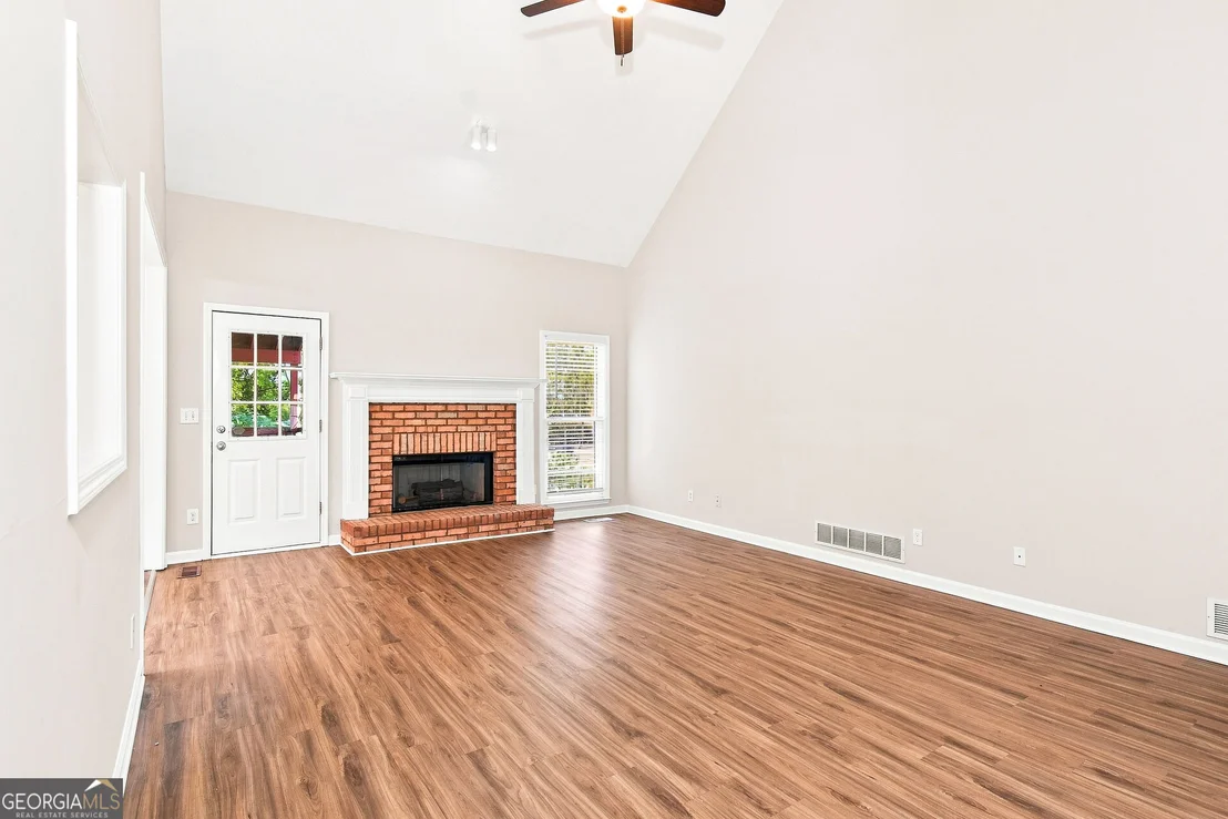 Photo of 4904 Ascot Bluff NW