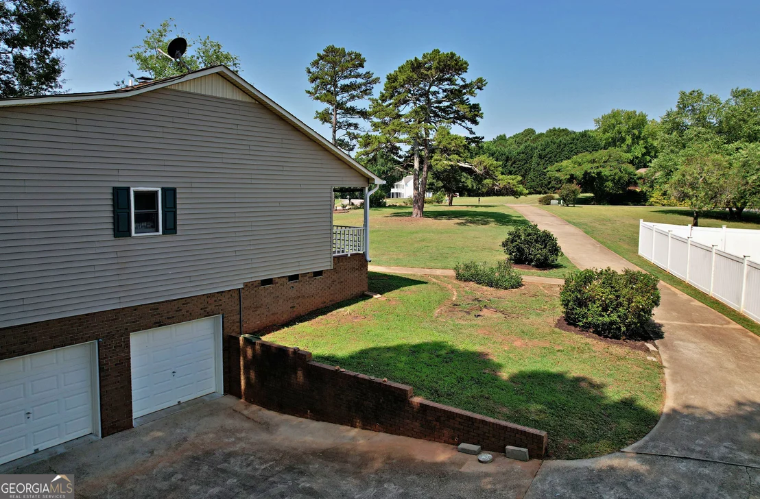 Photo of 108 Windy Point N