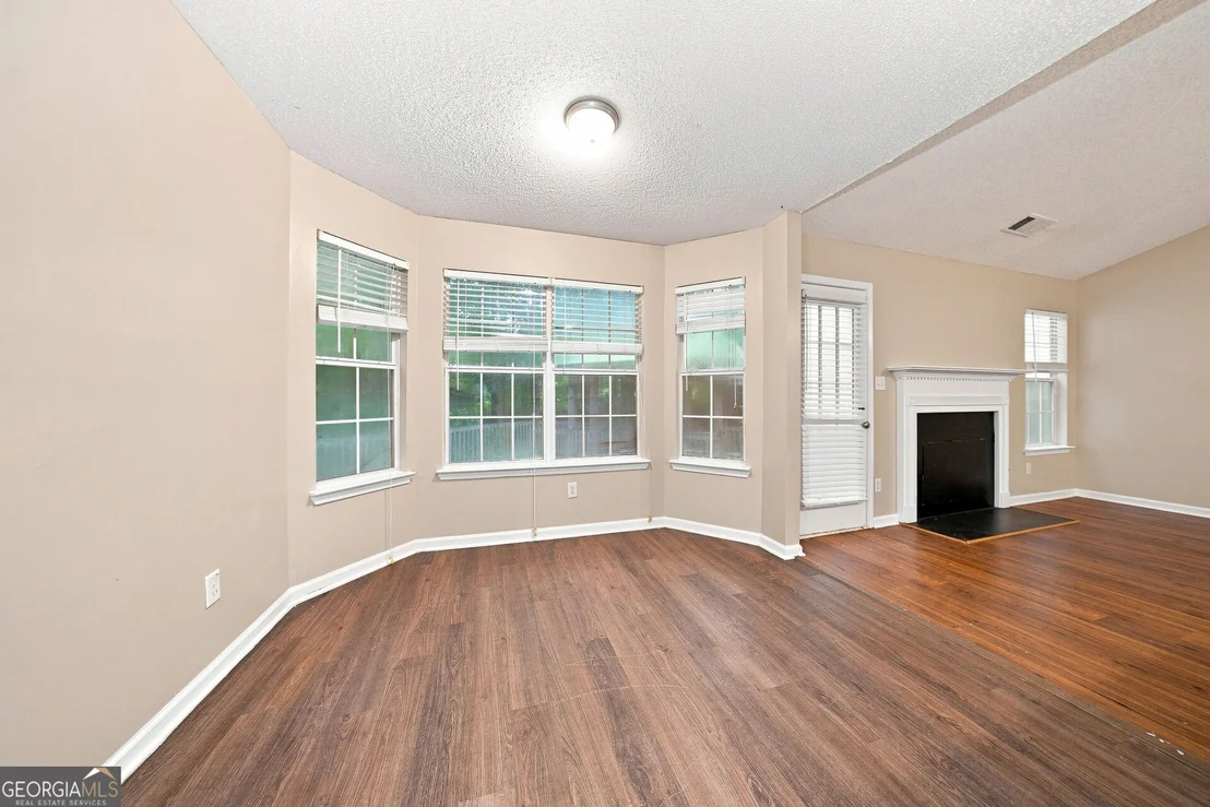 Photo of 125 River View Court