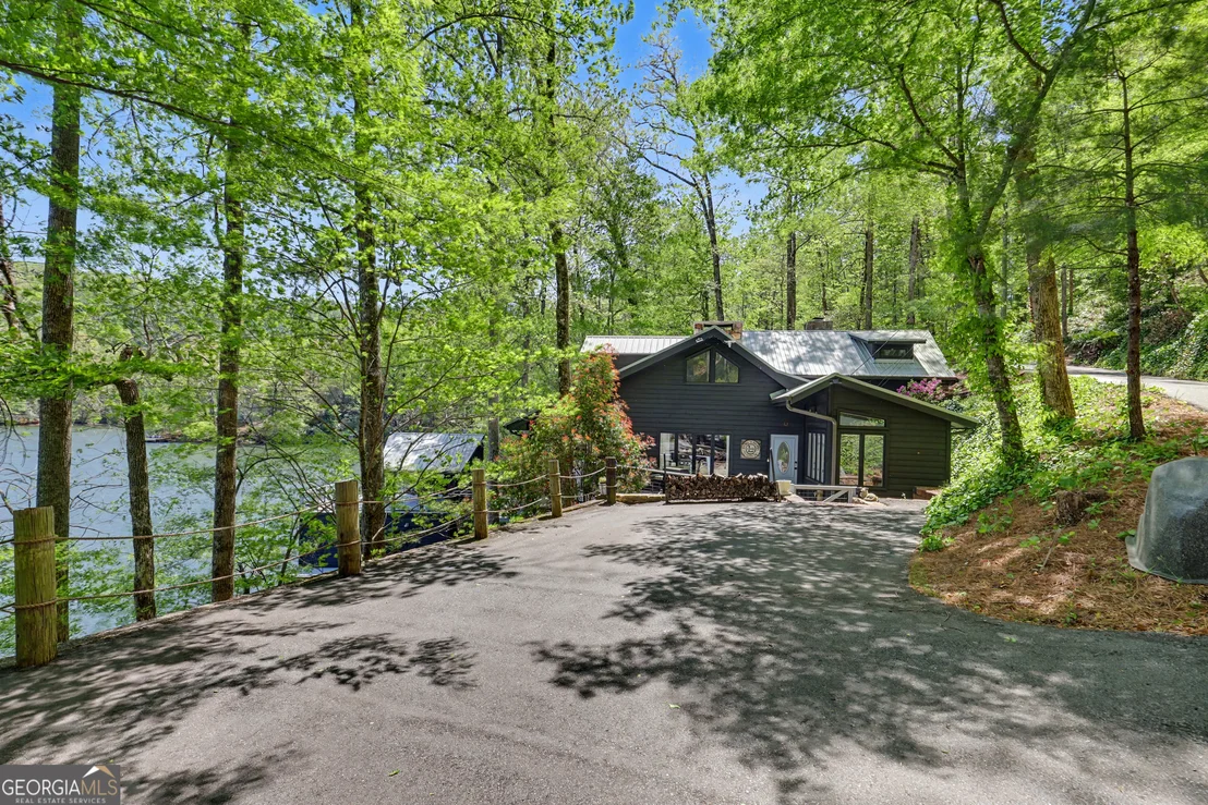 Photo of 418 Vickers Road