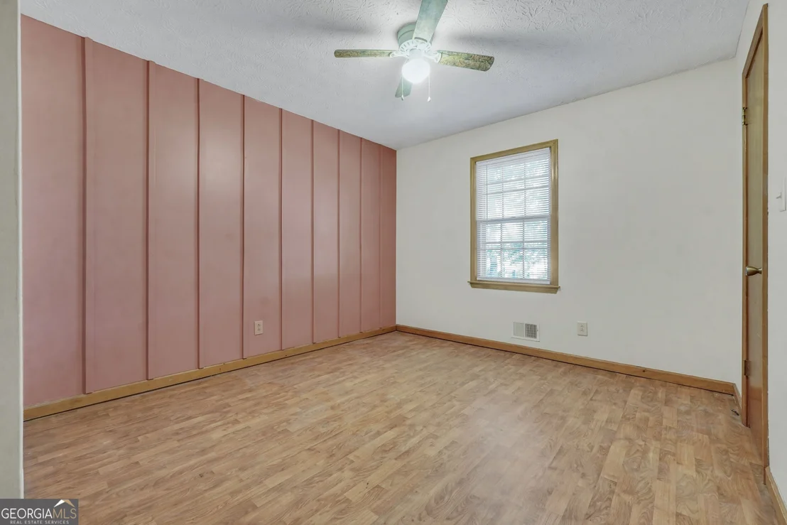 Photo of 370 Davis Road
