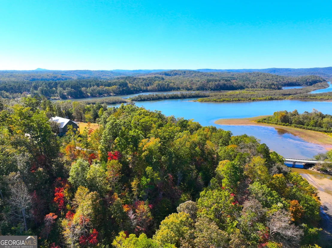 Photo of 284 River Road