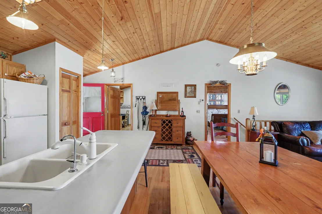 Photo of 437 Highpoint Drive