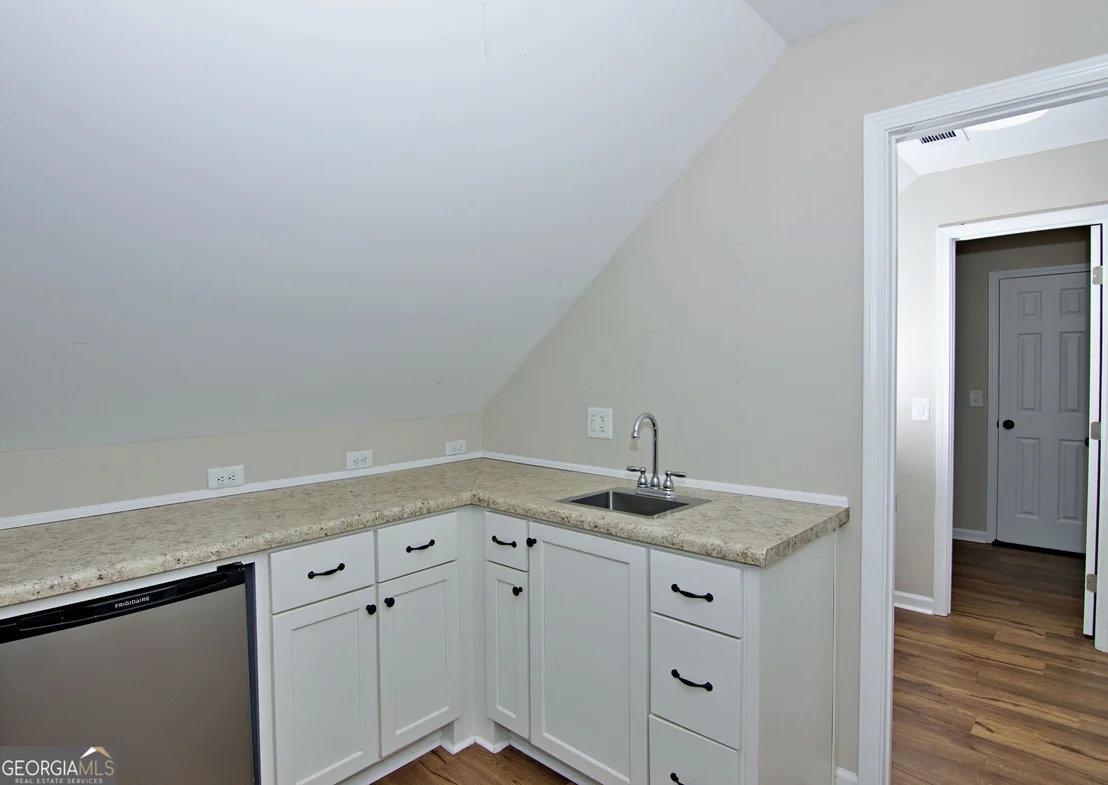 Photo of 7893 Athens Road