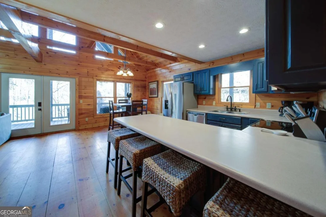 Photo of 265 Echo Lane