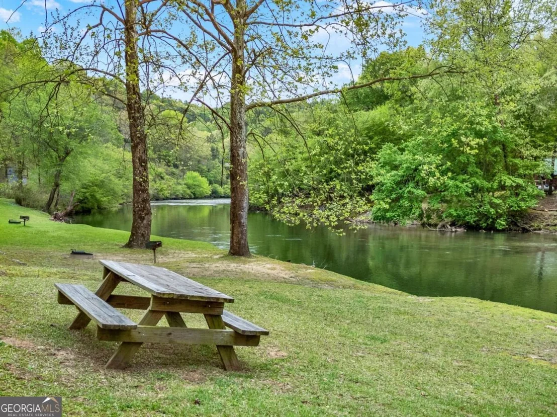 Photo of 1100 Zenith Trail