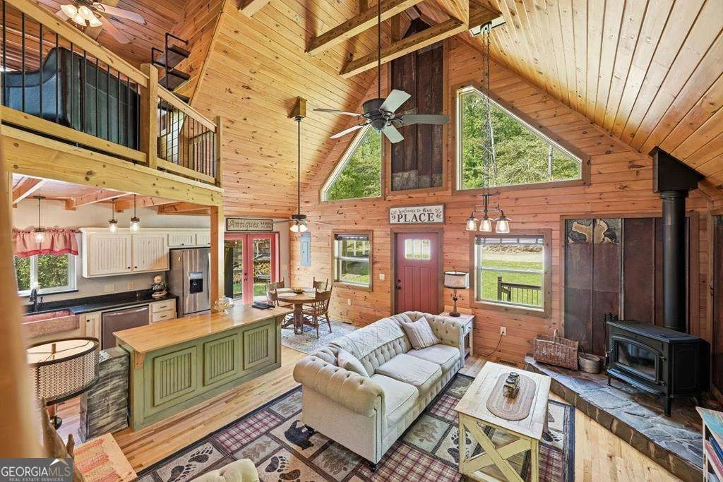 Photo of 106 Roaring Creek Lane