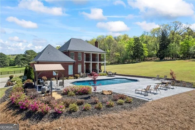 Photo of 175 Tom Jones Road
