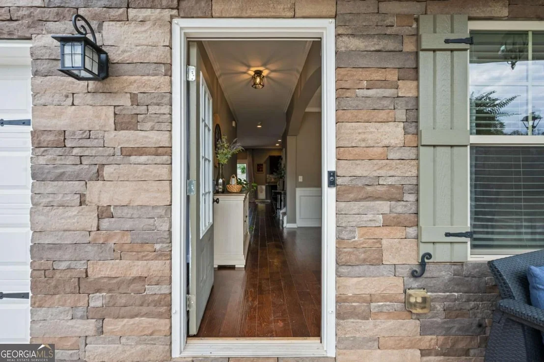 Photo of 555 Evergreen Way