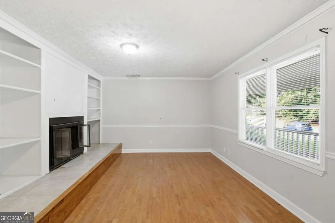 Photo of 2671 Pine Log Way