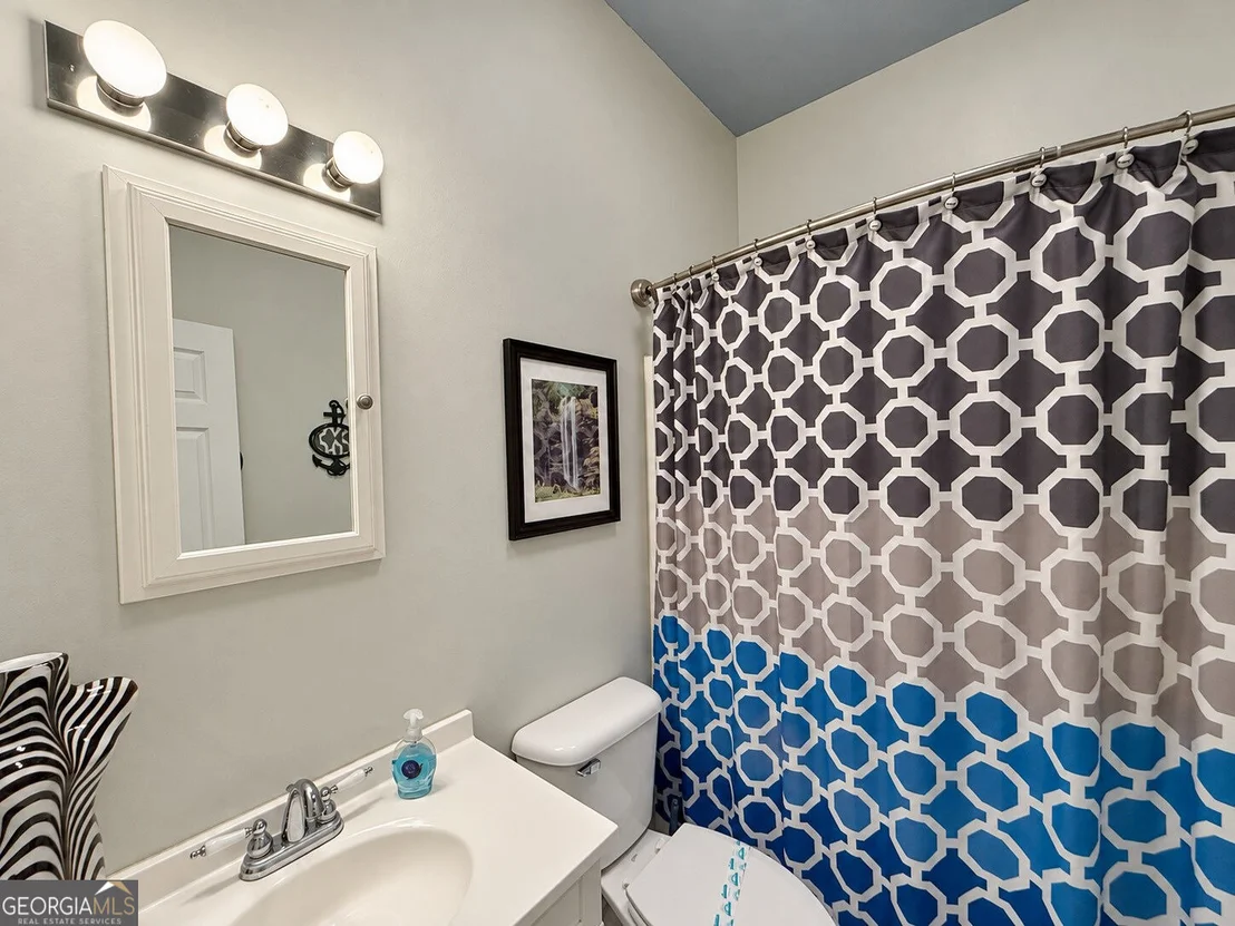 Photo of 669 Shorewood Circle