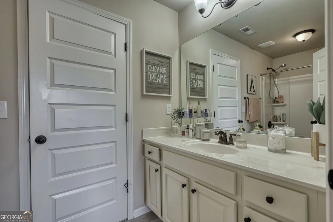 Photo of 3323 Shoals Ridge Drive